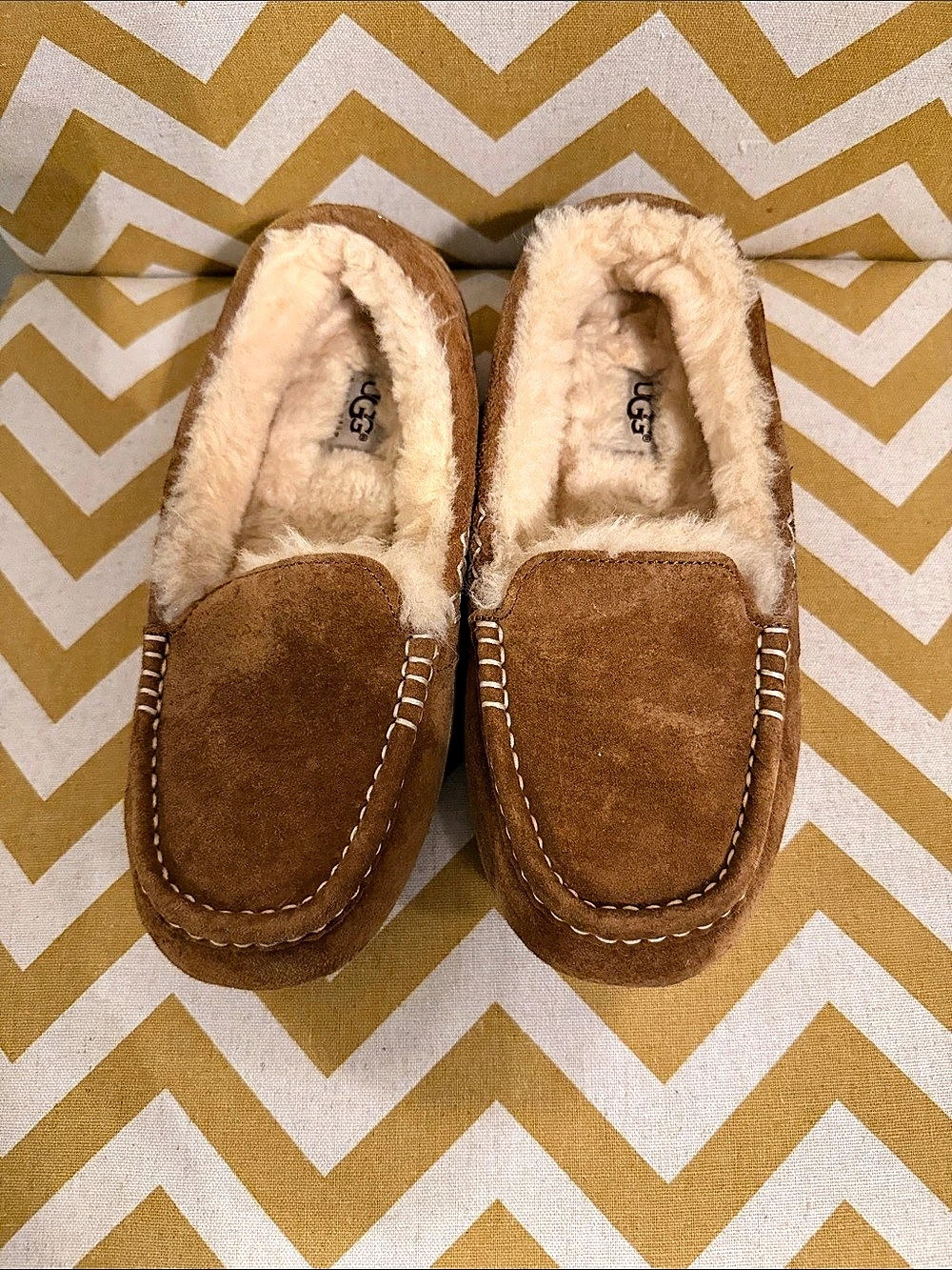 UGG Ansley Brown Slippers